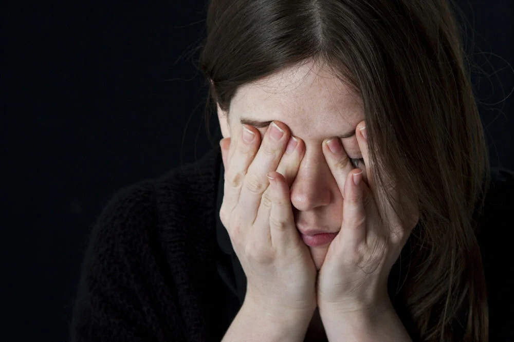 woman struggling with effects of long-term Ambien use