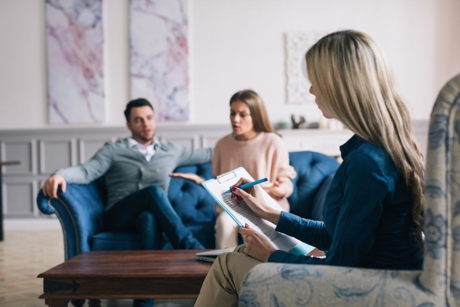 couple attending addiction treatment for support when a spouse struggles with addiction