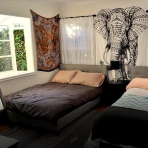double bedroom of Hayes house sober living home