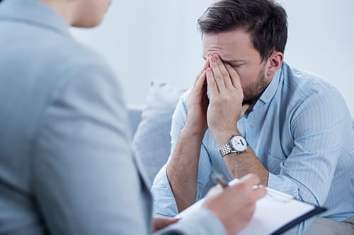 man in need of dual diagnosis treatment